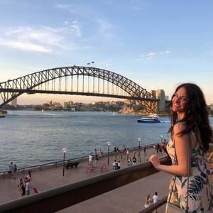 Meet your Posher, Stephanie